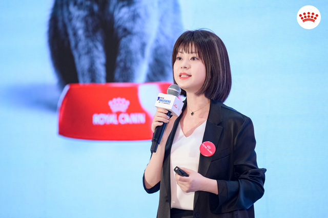 皇家宠物食品中国区专业渠道总监 Vivian Dai 致辞