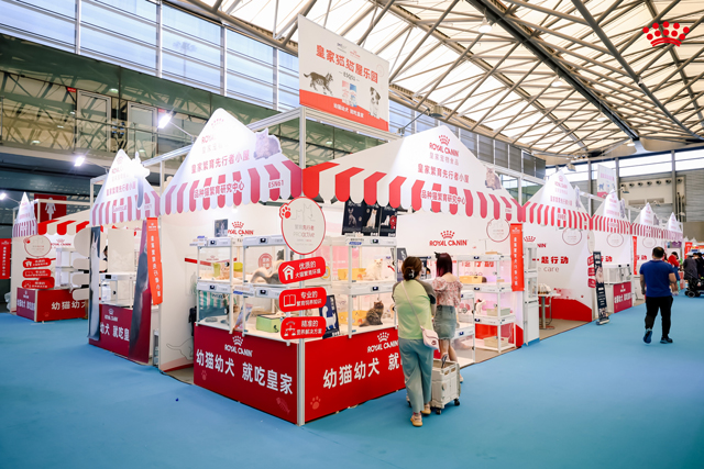 今年，皇家深度参与编制的《幼猫的饲养与管理规范》正式发布